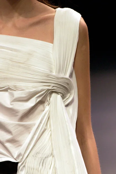 Look 14